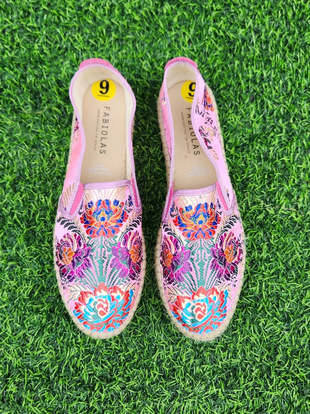 FABIOLAS Women's Floral Embroidered Espadrille Flats Size 9 Pink Slip-On Shoes